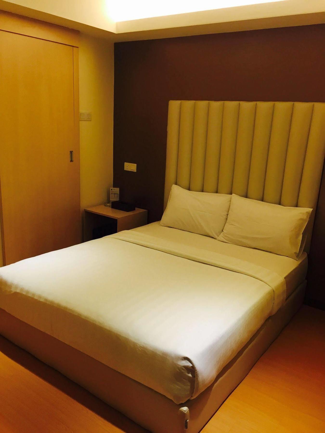 Ease Hotel Kota Kinabalu Exteriér fotografie