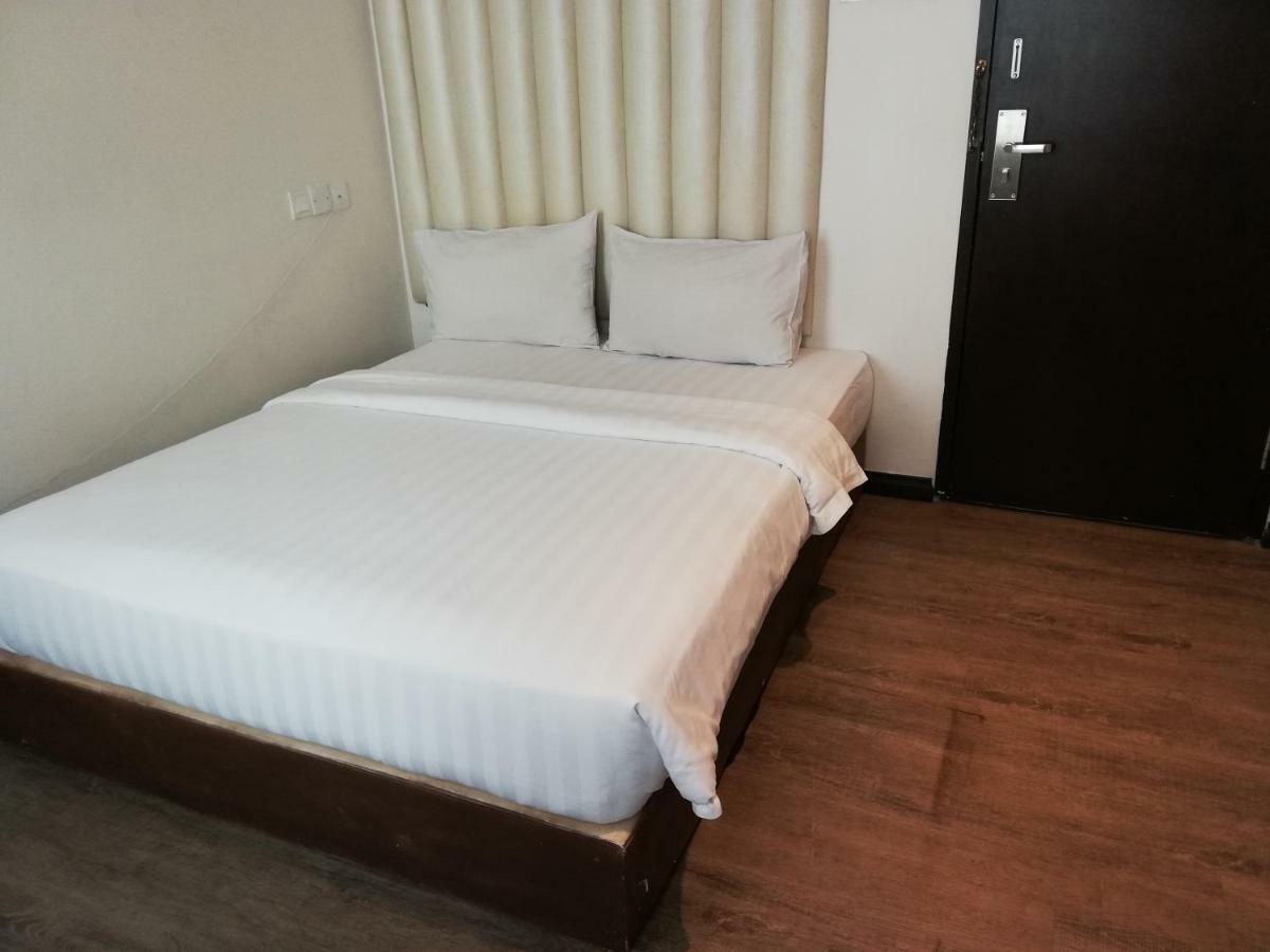 Ease Hotel Kota Kinabalu Exteriér fotografie